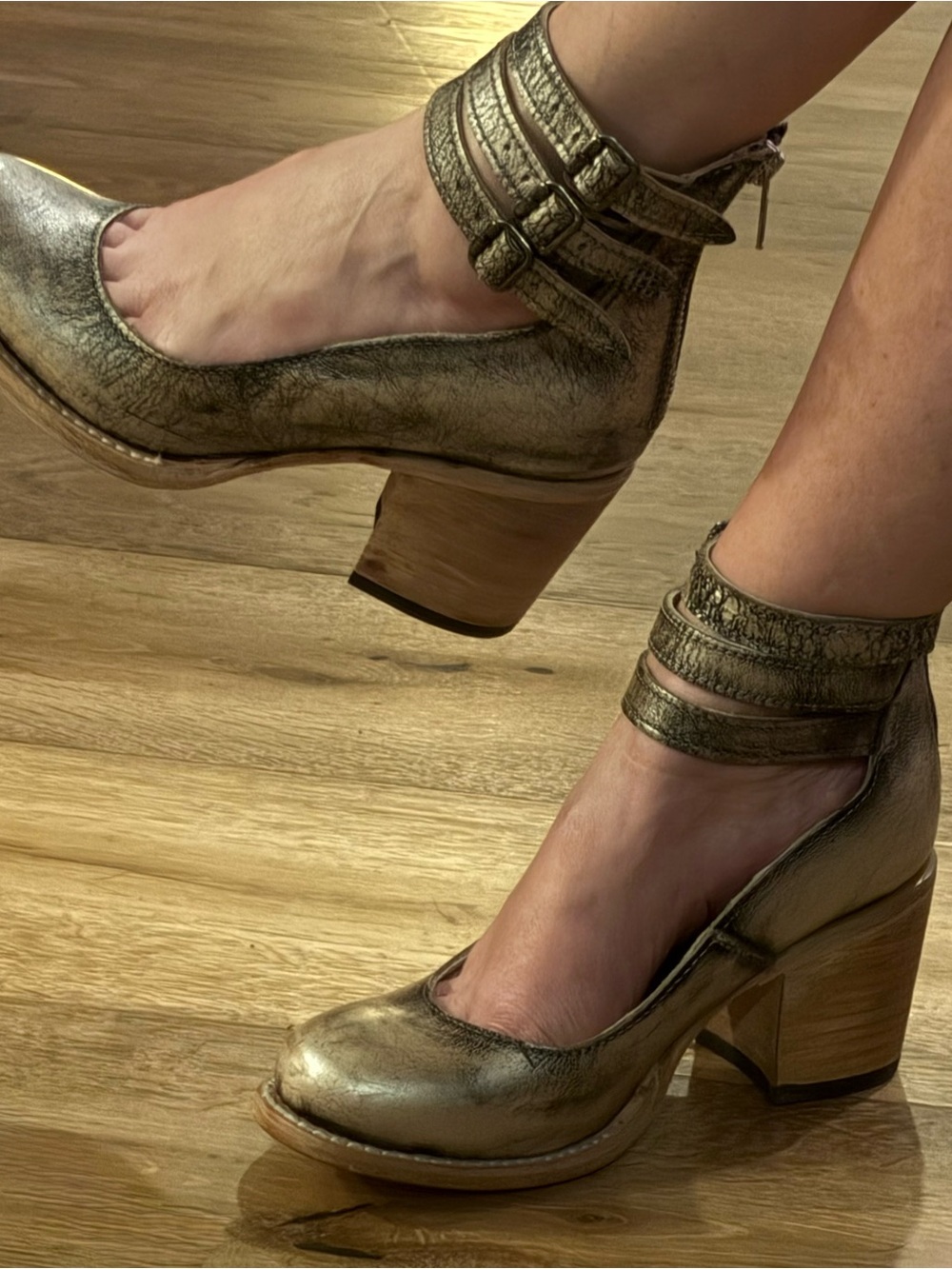 freebird Metallic Gold Triple-Ankle Strap Block Heels 5.5 fits like 6.5